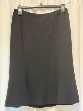 Ann Taylor trumpet flare black skirt Size 2